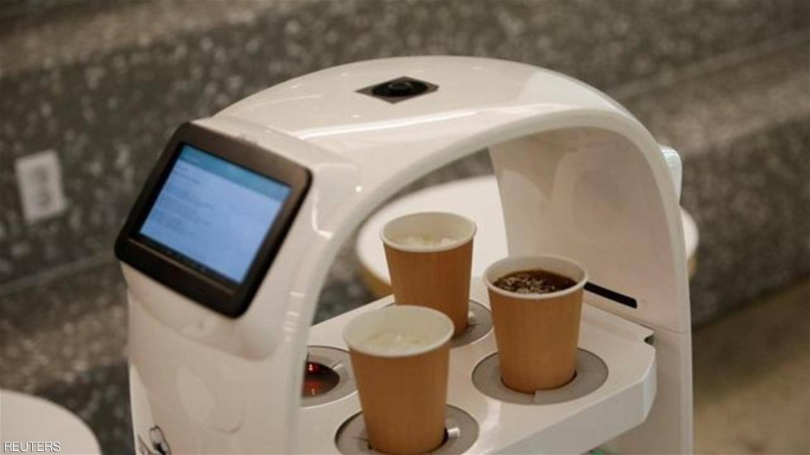 Robot Barista : South Korean Cafe Hires Robot to Help With Social Distancing